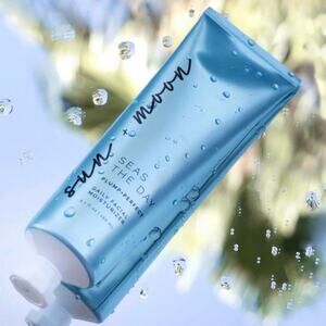 4 Sun+Moon Seas the Day Plump+Perfect Daily Facial Moisturizer Hyaluronic Acid